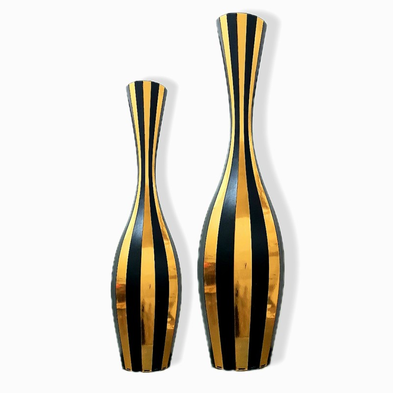 گلدان طلایی مشکی